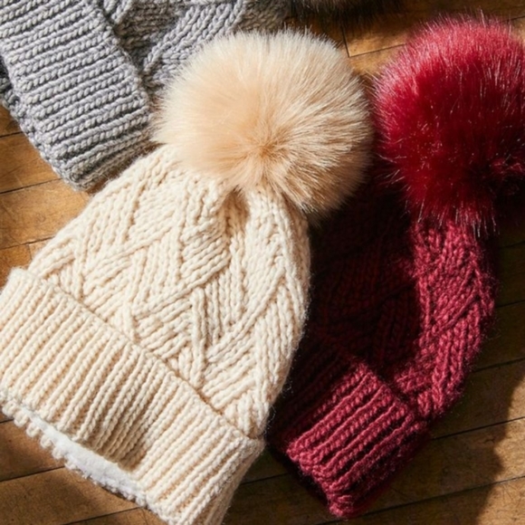 Free People Pinnacle Pom Beanie Hat Ivory Off White Pistachio Shell Wool Cream - Picture 4 of 4